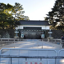 皇居正門 (西の丸大手門) 