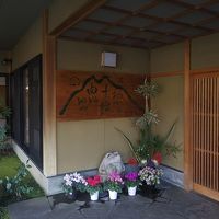 玄関先はこんな感じです