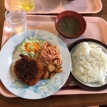 メンチカツ定食