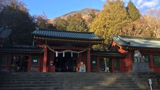 男体山山頂にある、奥社の入り口