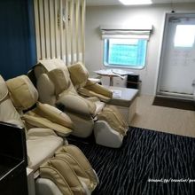 特等船室専用ラウンジ