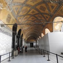 全体的にがらんとした感じ