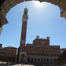 最初にみた広場・・わ～と思わず声が出そうでした