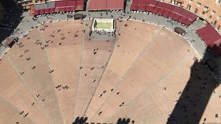 擂鉢形の螺旋状の広場が見えたら、感激しました＾＾