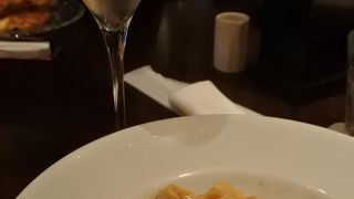 大箱なので週末でも意外と入れる