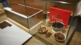 チョコレート食べ比べ