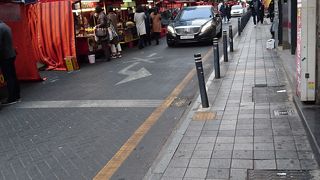 若者でにぎやか