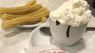チョコラータとチュロスの有名店