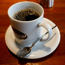 コーヒーはたっぷり　満足