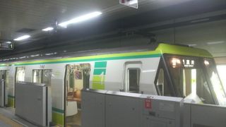 市内の名所近くを数多く通っていて観光に結構便利