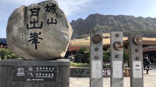 必ず訪れるべきところ