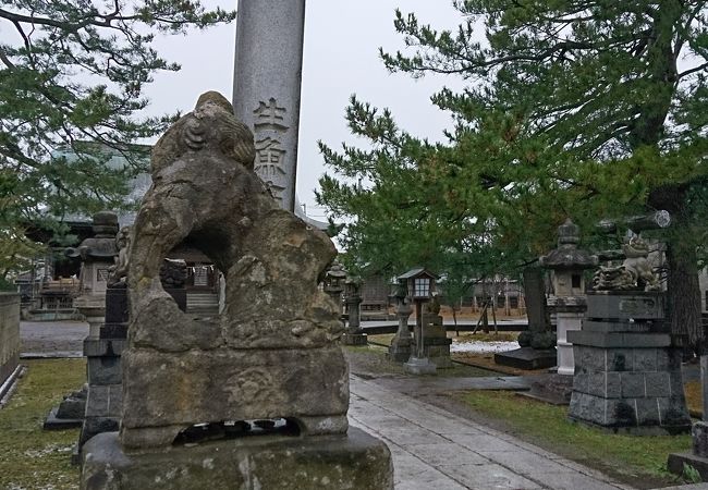 三柱神社とも書かれています