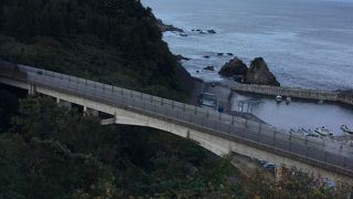 陸中海岸をドライブし、堀内大橋から三陸鉄道の大橋橋梁の景色を堪能