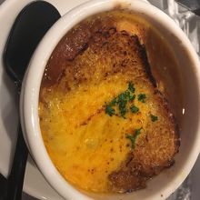 オニオンスープ