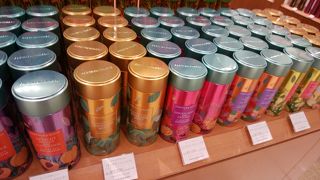 ティーサロンも併設