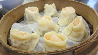 食事時は行列必須！