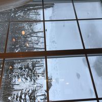 レストランからの雪景色