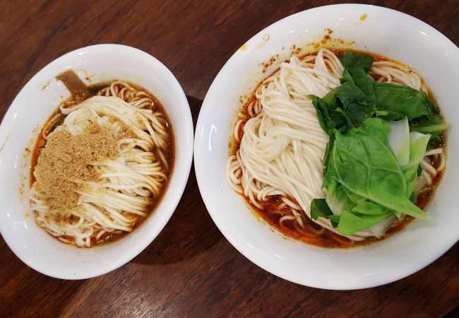 台北で担々麺