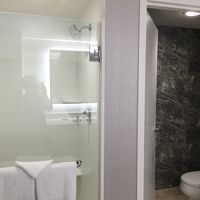 トイレは個室です