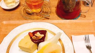 銀座カフェビストロ 森のテーブル