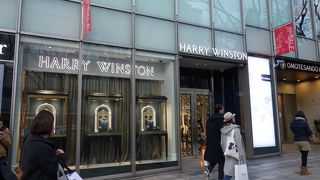 高品質の宝飾店