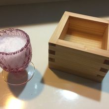 樽酒を一合升で！