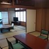 こじんまりとした老舗料理旅館。レトロな広縁付き和室がお勧め。