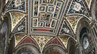 シエナ訪問のきっかけはピッコローミニ家の図書館でした