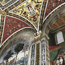 細部まで見事な装飾です