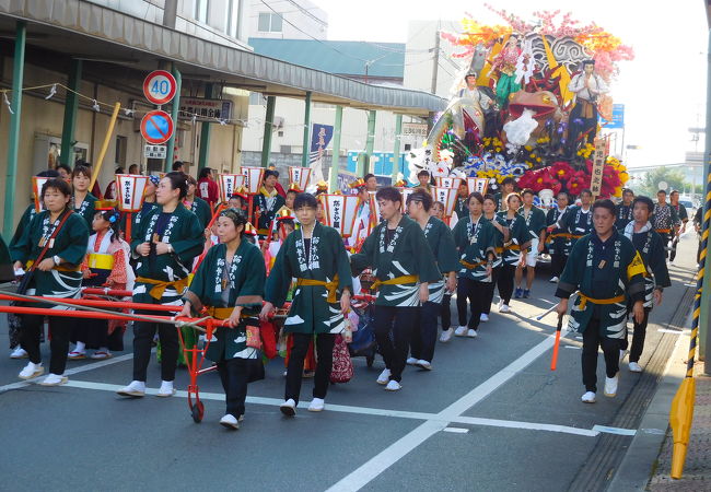 町中が参加する祭りのようでした。