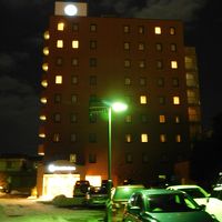 駅本屋と反対側にあります。