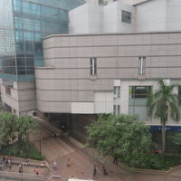 客室からシティスクエアを見ています