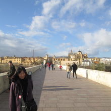 ローマ橋と旧市街