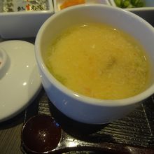 茶碗蒸し　具がいろいろ入ってます