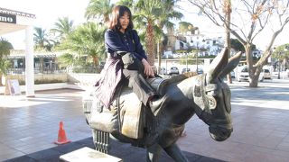 ミハス観光の出発点ビルヘン・デ・ラ・ベーニャ公園（Plaza Virgende la Peňa）