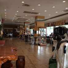 店内は涼しいです