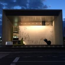 建物を見ているだけでも楽しめます。