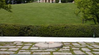 故ケネディ大統領の墓も