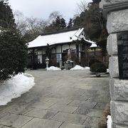 ひっそりとしたお寺