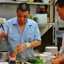 店員さんも手際よくどんどん注文をこなしていきます。