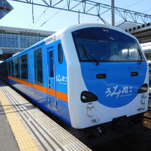 八戸駅でのリゾートうみねこ