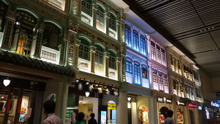 美味しいお菓子をお土産に。