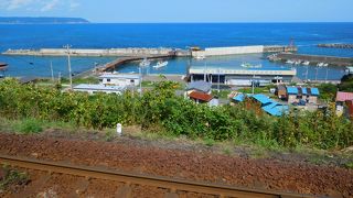 「あまちゃん」ロケ地の代表。駅からの見晴らしがいい。