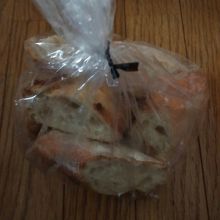 フランスパンカットしてくれます