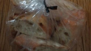 フランスパンとかカットしてくれます