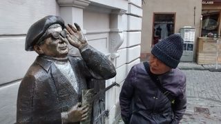 詩人の像がたいへん気に入りました。