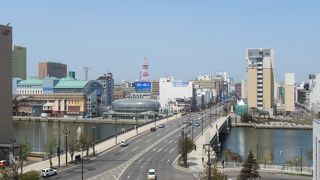 夏は霧、冬は夕日が似合う橋