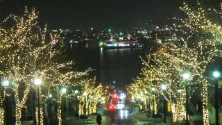 元町地区や八幡坂