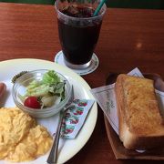 調布駅の東口からすぐの「コーヒーハウス・シャノアール 調布店」