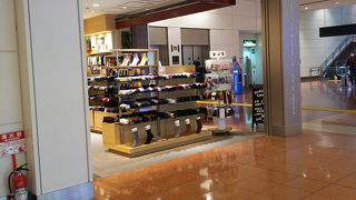 羽田空港の靴下専門店